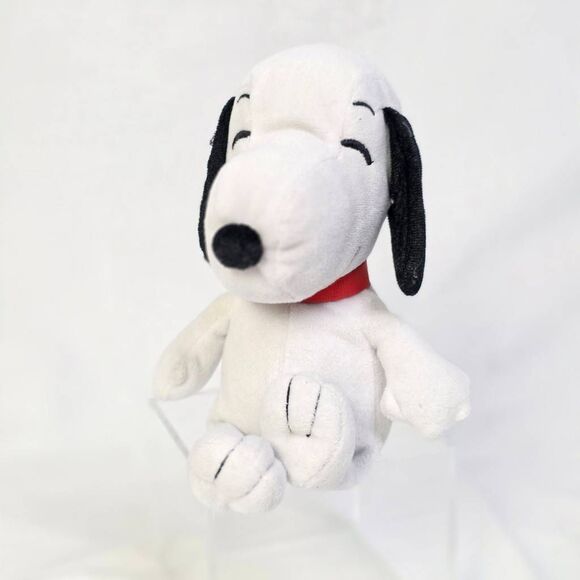 Snoopy Plush 8" Peanuts Character Red Collar Toy - Picture 1 of 3